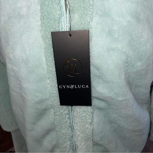 CYN & LUCA Raglan Sleeve Faux Sherpa Bomber Jacket in Mint NWT - Picture 10 of 12